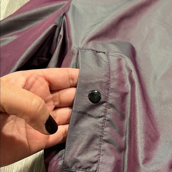 Puma Iridescent Bomber
Jacket In Plum Jacket with Black Trim Size Small - Picture 5 of 11